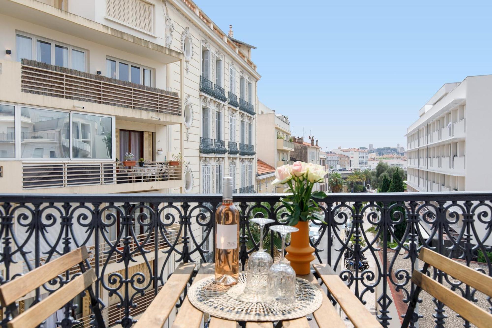 Comfortable Studio W Balcony Cannes Center Tgv Luaran gambar